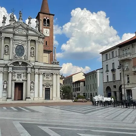 Lägenhet La Corte Barnaba Busto Arsizio